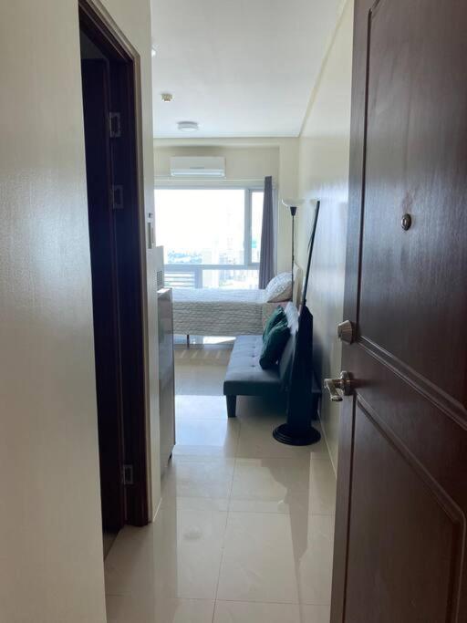 Makati Penthouse With Stunning City Skyline View Manila Exterior foto
