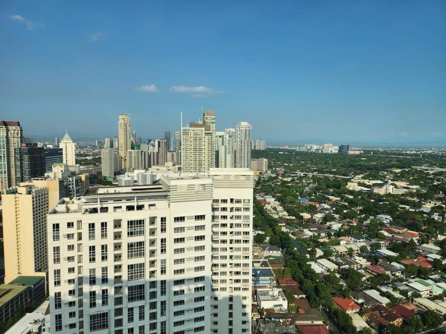 Makati Penthouse With Stunning City Skyline View Manila Exterior foto