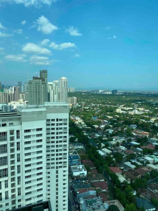 Makati Penthouse With Stunning City Skyline View Manila Exterior foto