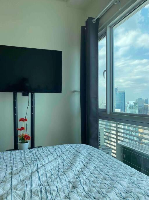 Makati Penthouse With Stunning City Skyline View Manila Exterior foto