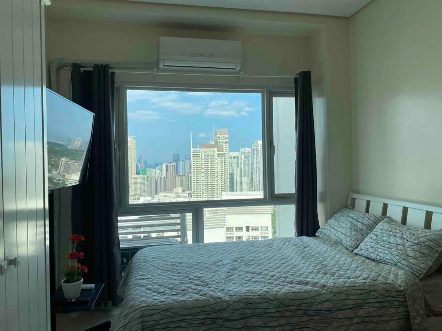 Makati Penthouse With Stunning City Skyline View Manila Exterior foto
